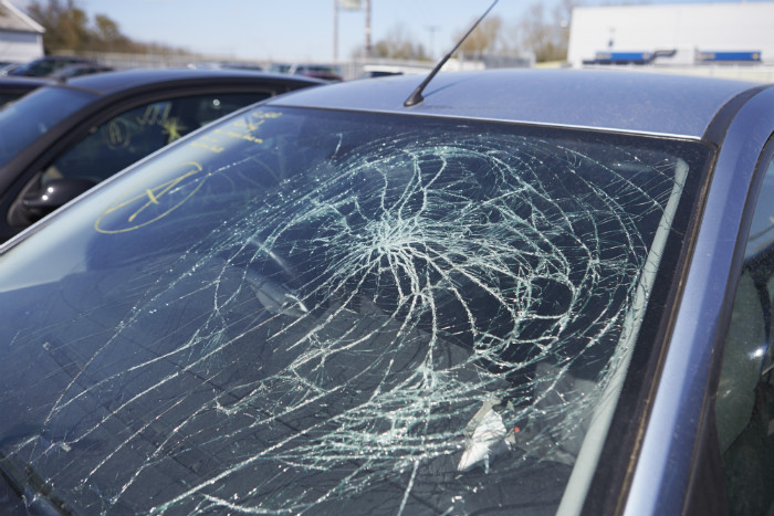 How Do You Stop a Windshield Crack from Spreading | Ottawa
