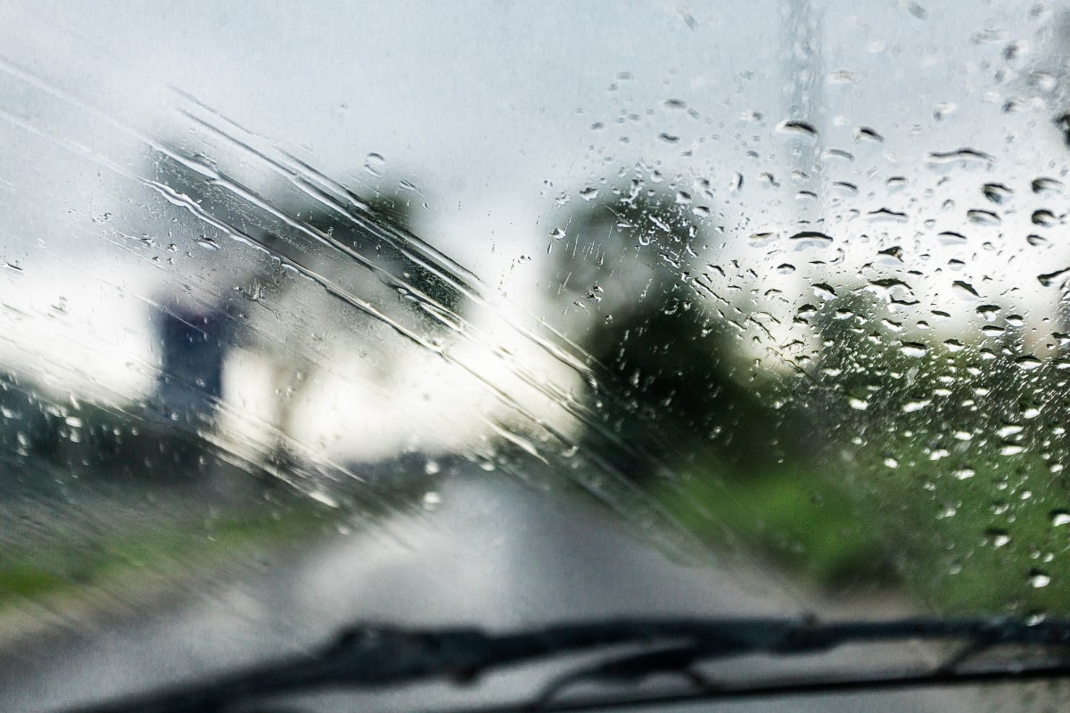 Ways to Deal With Windshield Scratches